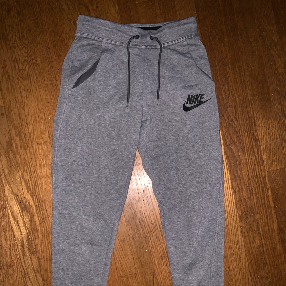 Gray Nike jogger sweats